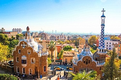 Испания не планирует вводить обязательный карантин для туристов